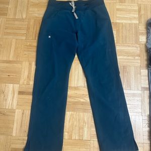Figs scrub kade cargo pants Caribbean blue size small